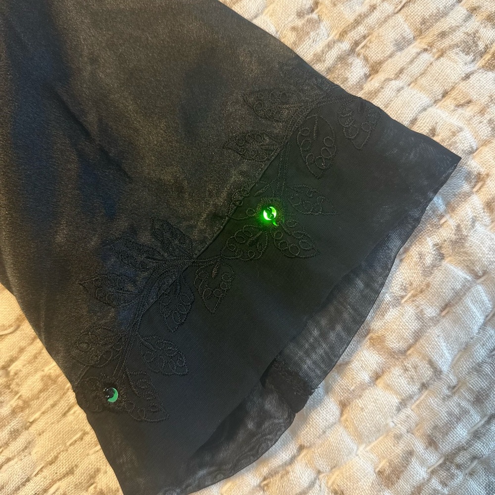 Morgan Taylor Robe M - Picture 9 of 9